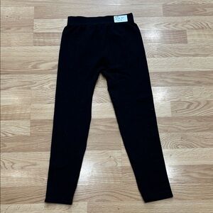 Y15.   Black Leggings